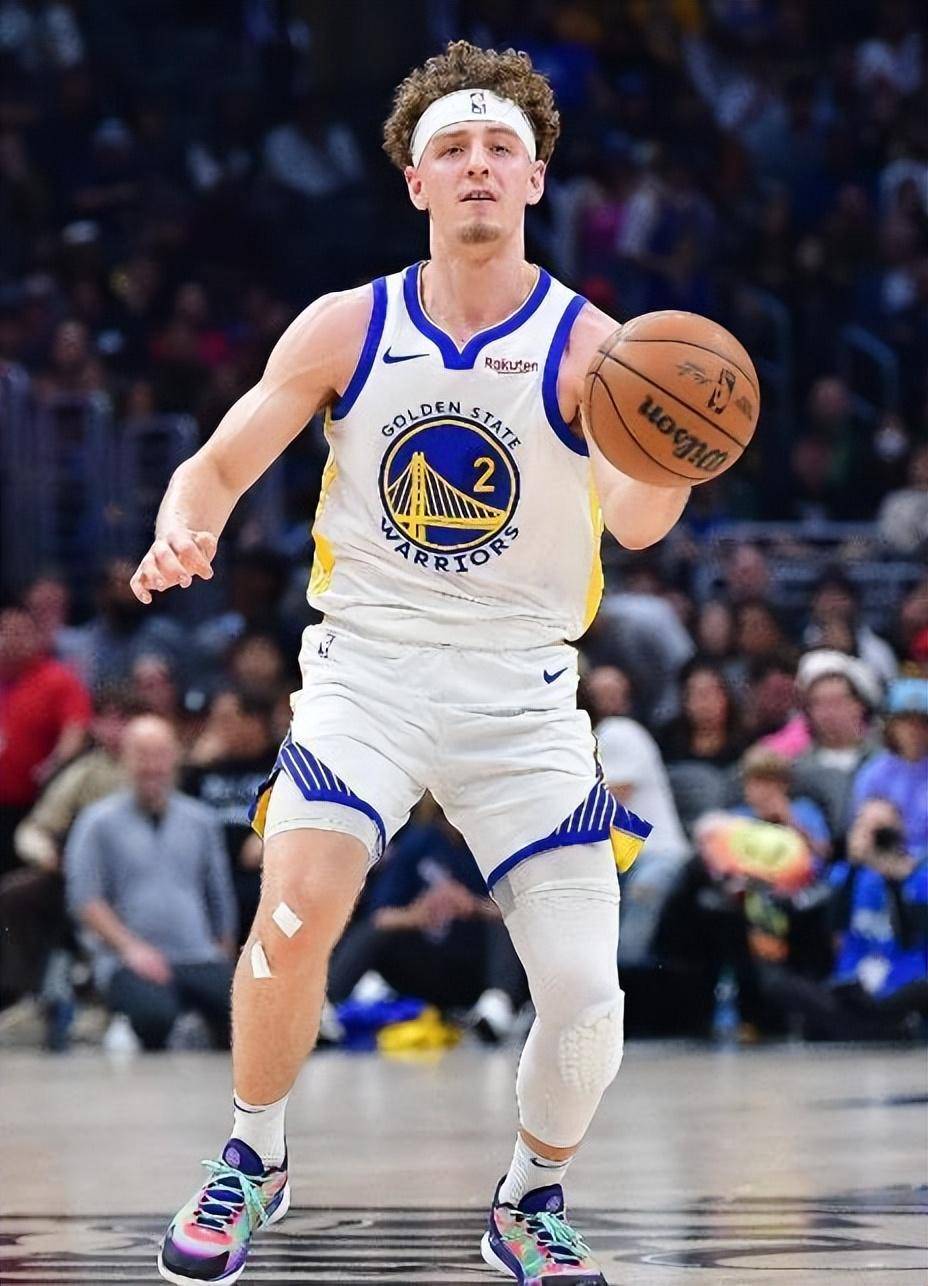 九游网页客户端-加拿大队前途光明！，库里新星刷新纪录表现突出再创辉煌时刻(超新星闪光人怪人大全)