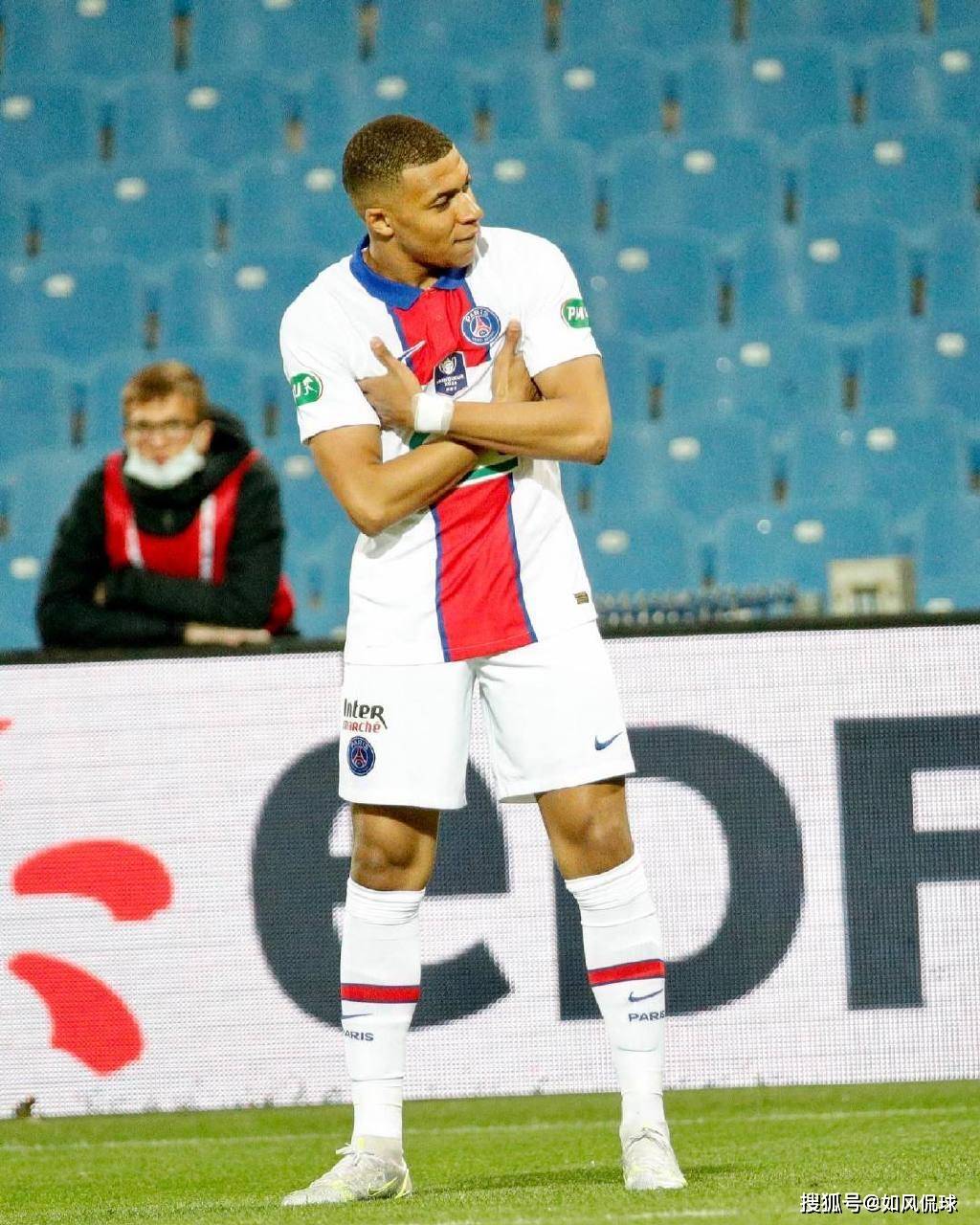 九游网页平台-包含里程碑夜！广东宏远临场应变；法国杯冲刺阶段刷纪录；底气十足；球队文化再被提及的词条