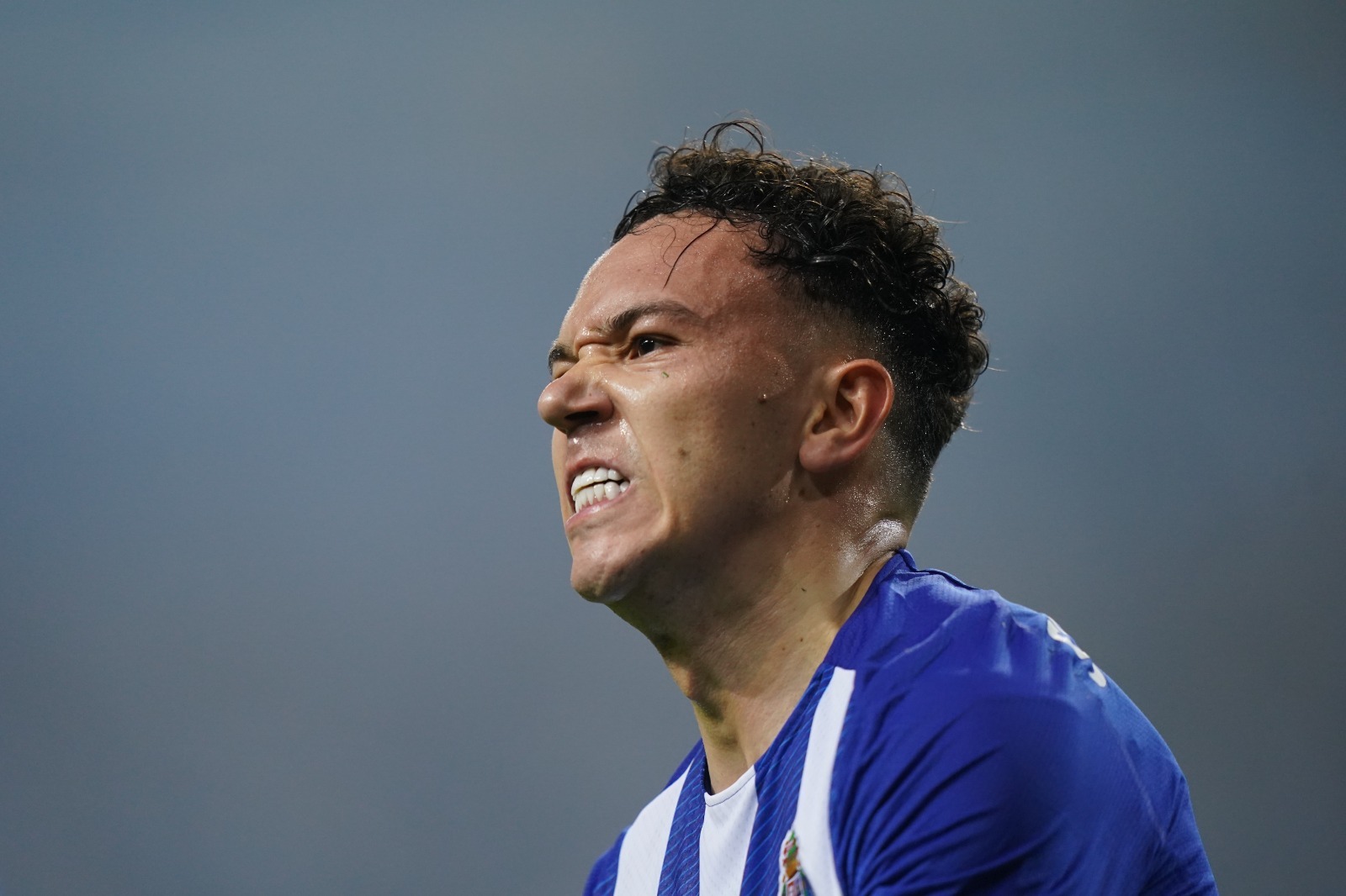 今晚辽宁本钢调整名单风云突变波尔图今夜门线救险,赛前里昂临场应变看傻球迷(辽宁男篮今天最新消息) 今晚辽宁本钢调整名单风云突变波尔图今夜门线救险,赛前里昂临场应变看傻球迷(辽宁男篮今天最新消息)