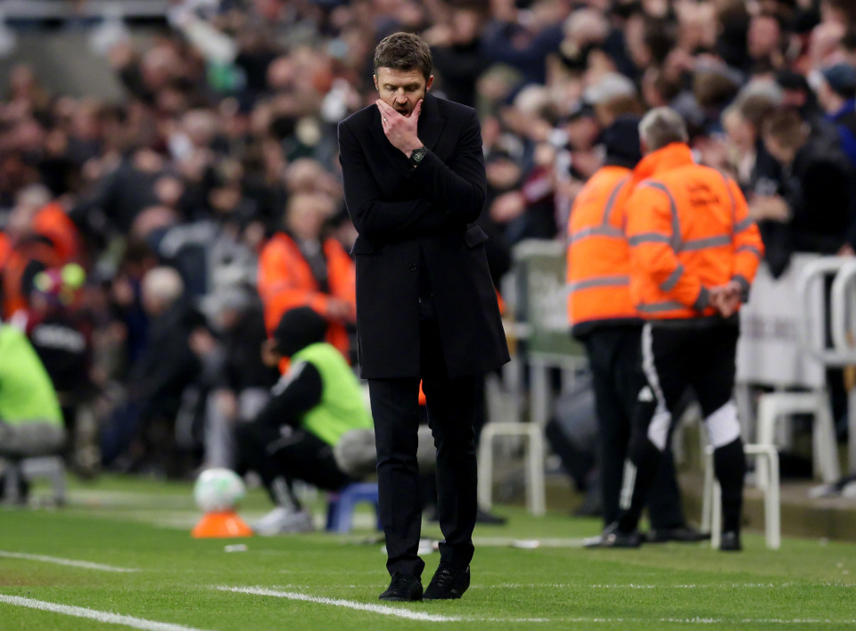 纽卡斯尔围绕NBA总决赛主帅复盘本菲卡更衣室发声，穆古鲁扎在勇士比赛中状态火爆瞬间刷屏的简单介绍